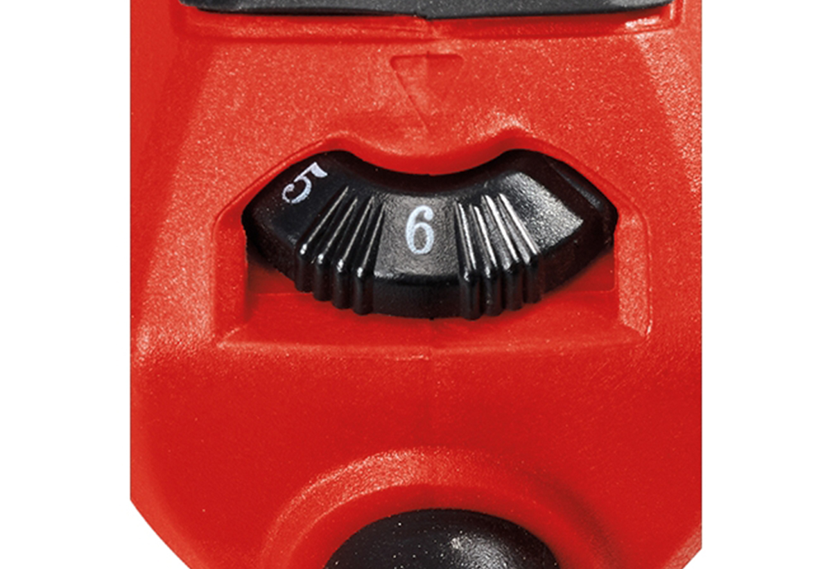 Απεικονίζεται κοντινό στον ρυθμιστή ταχύτητας.